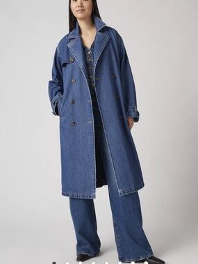 NWT Levi’s Spade Denim Trench Coat Size Medium